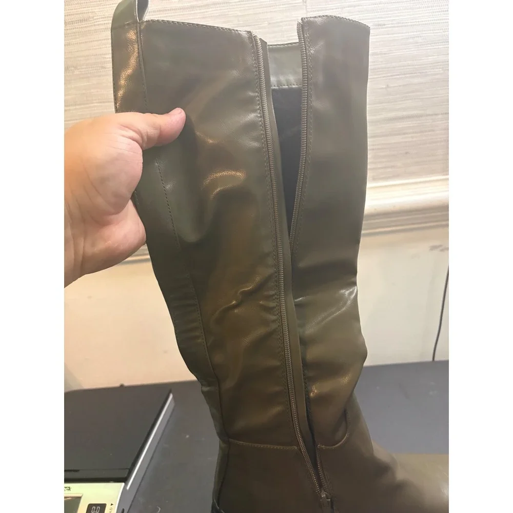 Rouge Helium Womens 9 Olive Green Tall Lug Sole Platform Chunky Boots Edgy